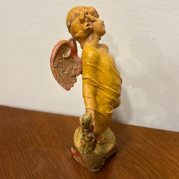 Vintage Cherub Angel Figurine with Floral Garland Italian Made Holiday Decor - Picture 8 of 9